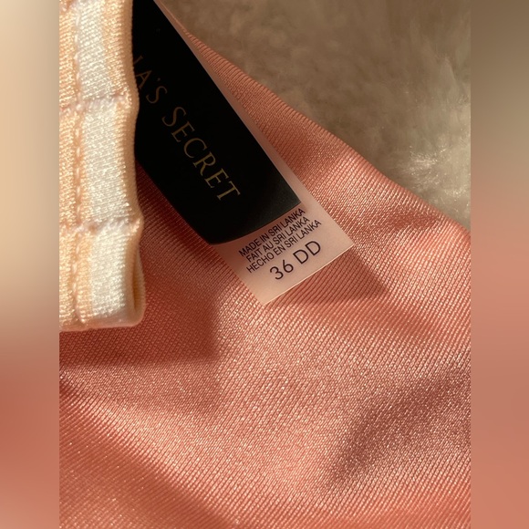 VS bombshell swim set 36DD &L pink bottoms - Picture 6 of 13